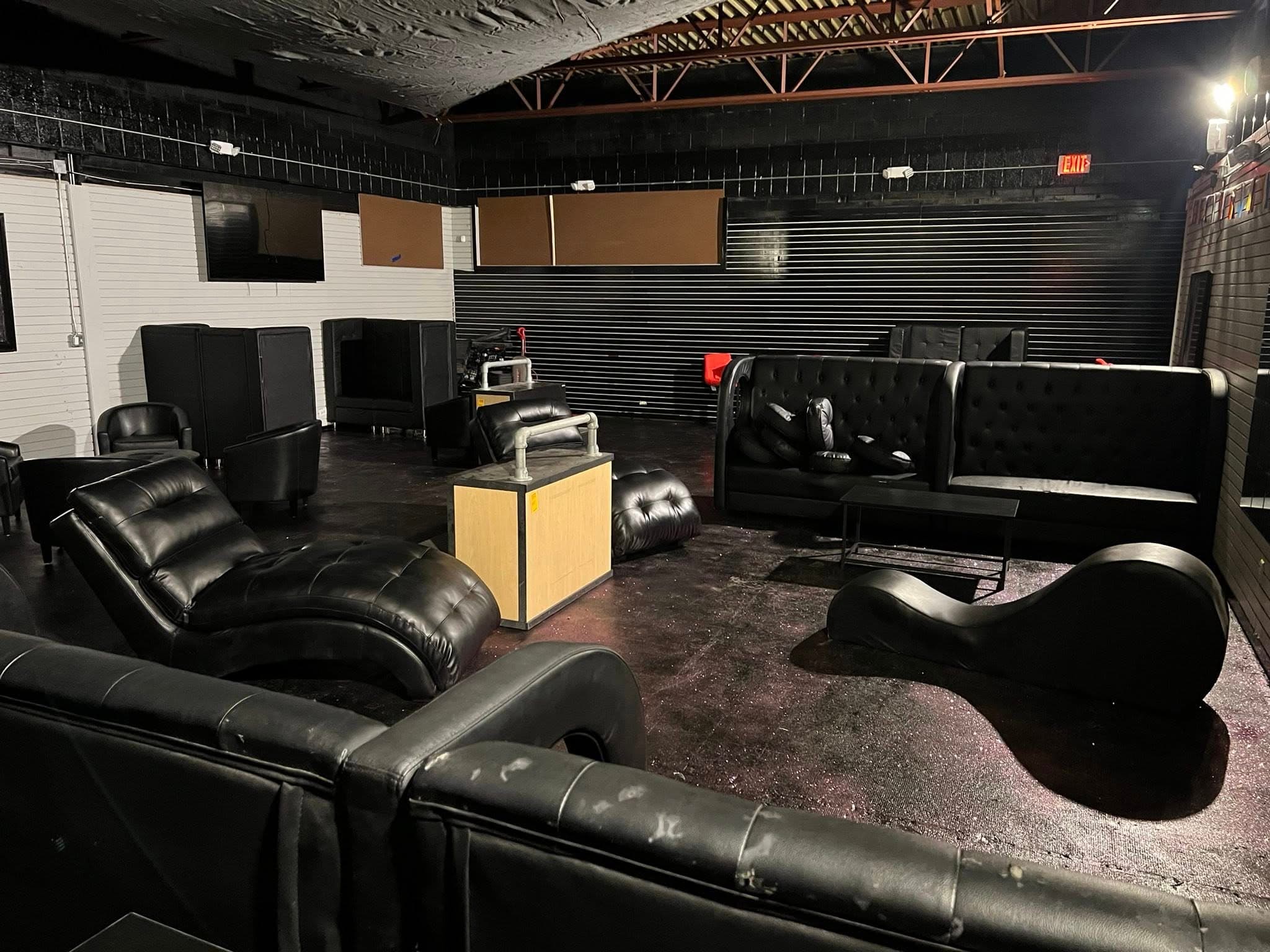 The Sanctuary (Tabu Swingers Sanctuary) lifestyle club in Lansing, MI